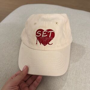 Set active nyc hat